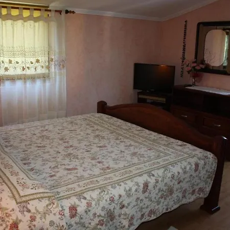In Duba With Terrace, Air Conditioning, Wifi, Washing Machine Pelegrin