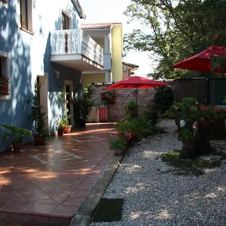 In Duba With Terrace, Air Conditioning, Wifi, Washing Machine Pelegrin