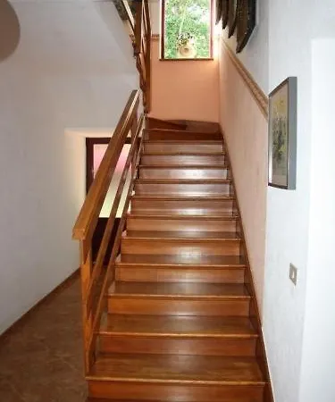 In Duba With Terrace, Air Conditioning, Wifi, Washing Machine Pelegrin